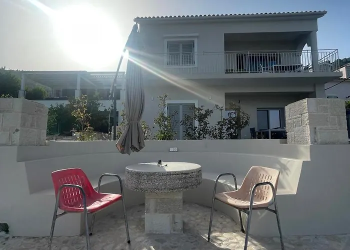 Elsi Lower Kalami (Corfu)