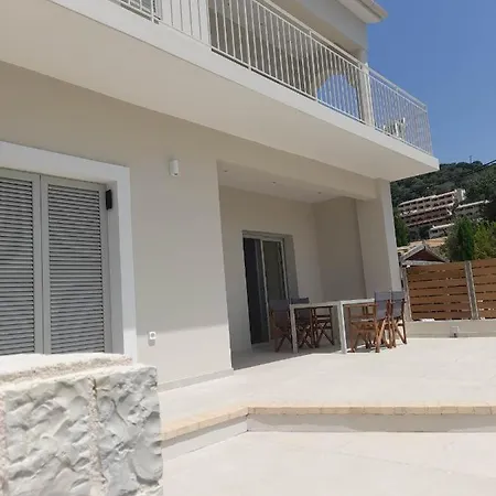 Elsi Lower * Kalami (Corfu)